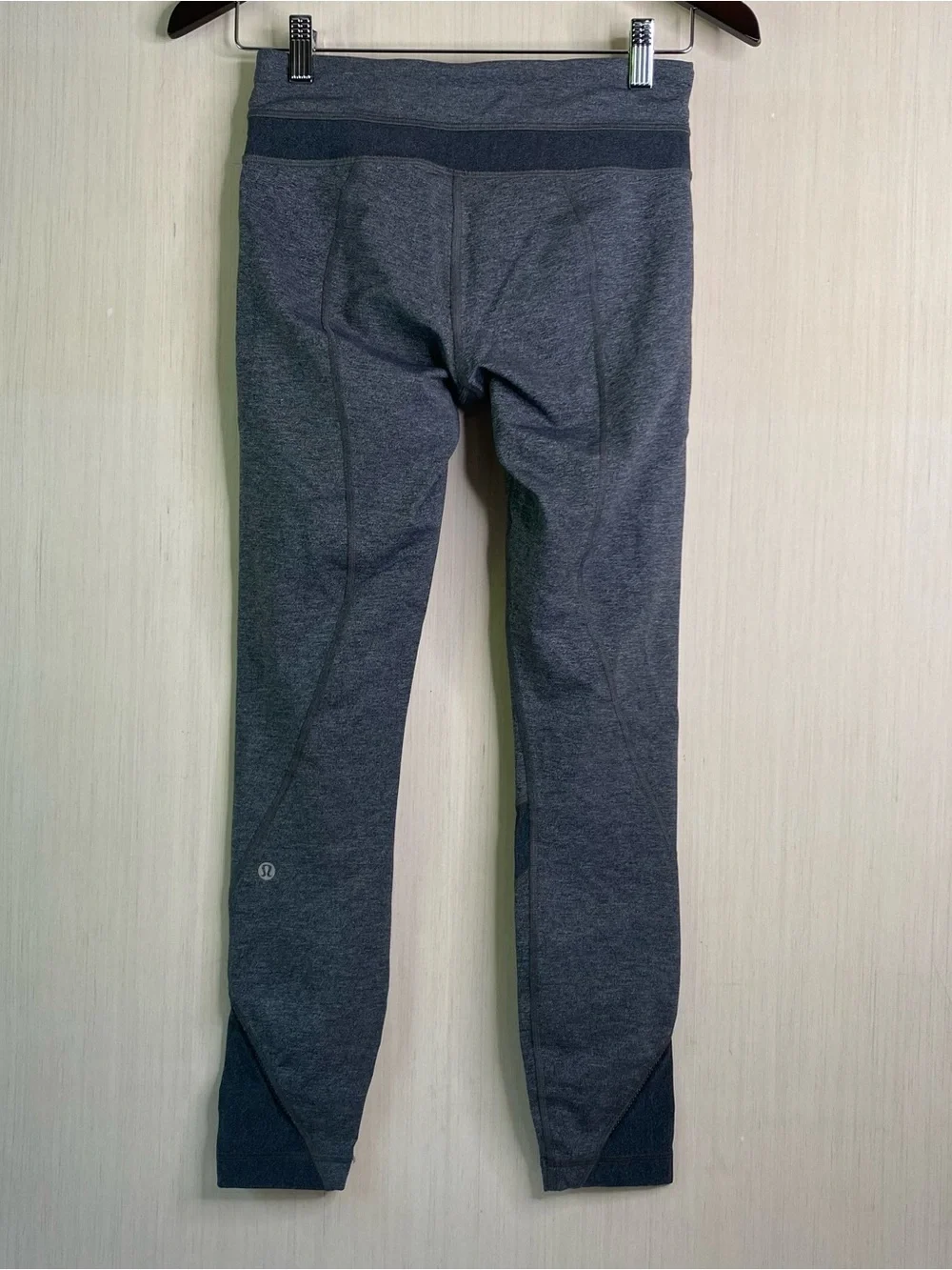 Lululemon Women’s Inspire Tight ll Running Leggings Zip Pockets Heathered Gray 4